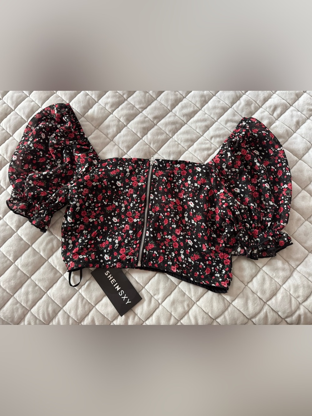 SHEIN Black Floral Zip-Front Puff Sleeve Crop Top